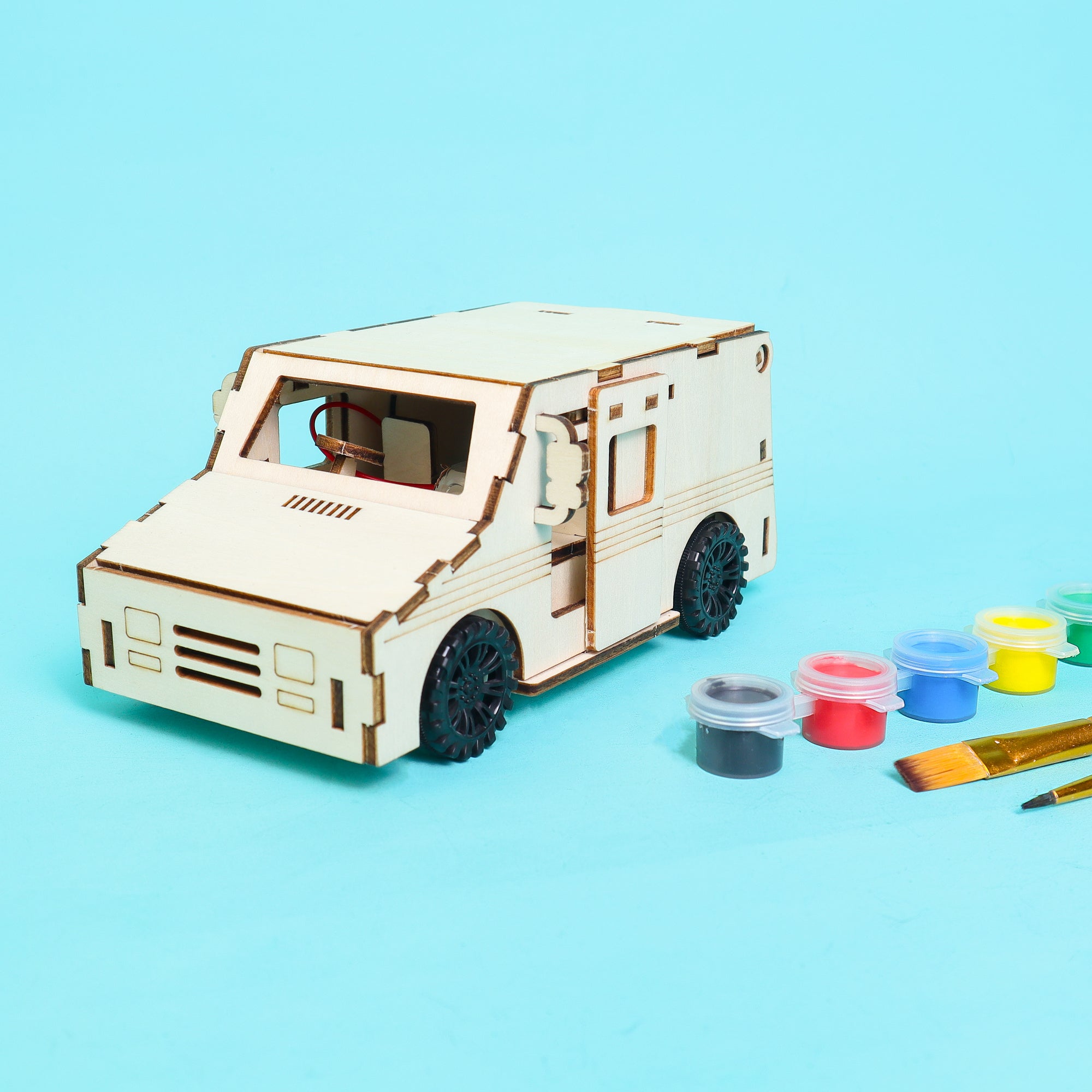 Delivery Truck STEM Build Paint Power Kit